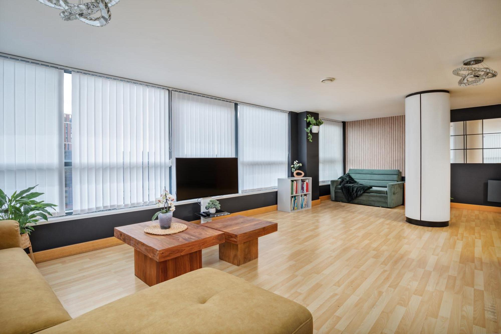 Large Central Penthouse In Leeds Лидс Экстерьер фото