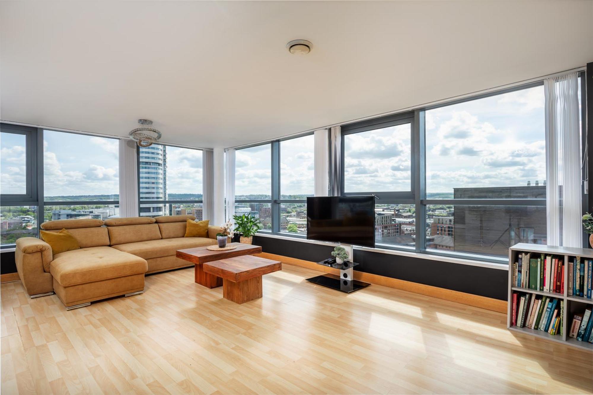 Large Central Penthouse In Leeds Лидс Экстерьер фото